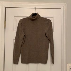 H&M Men’s turtleneck sweater
